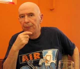 &nbsp;&nbsp;&nbsp;&nbsp;&nbsp;&nbsp;&nbsp;&nbsp;&nbsp;&nbsp;&nbsp;&nbsp;inca nu m-am hotarit ce fotografie pun